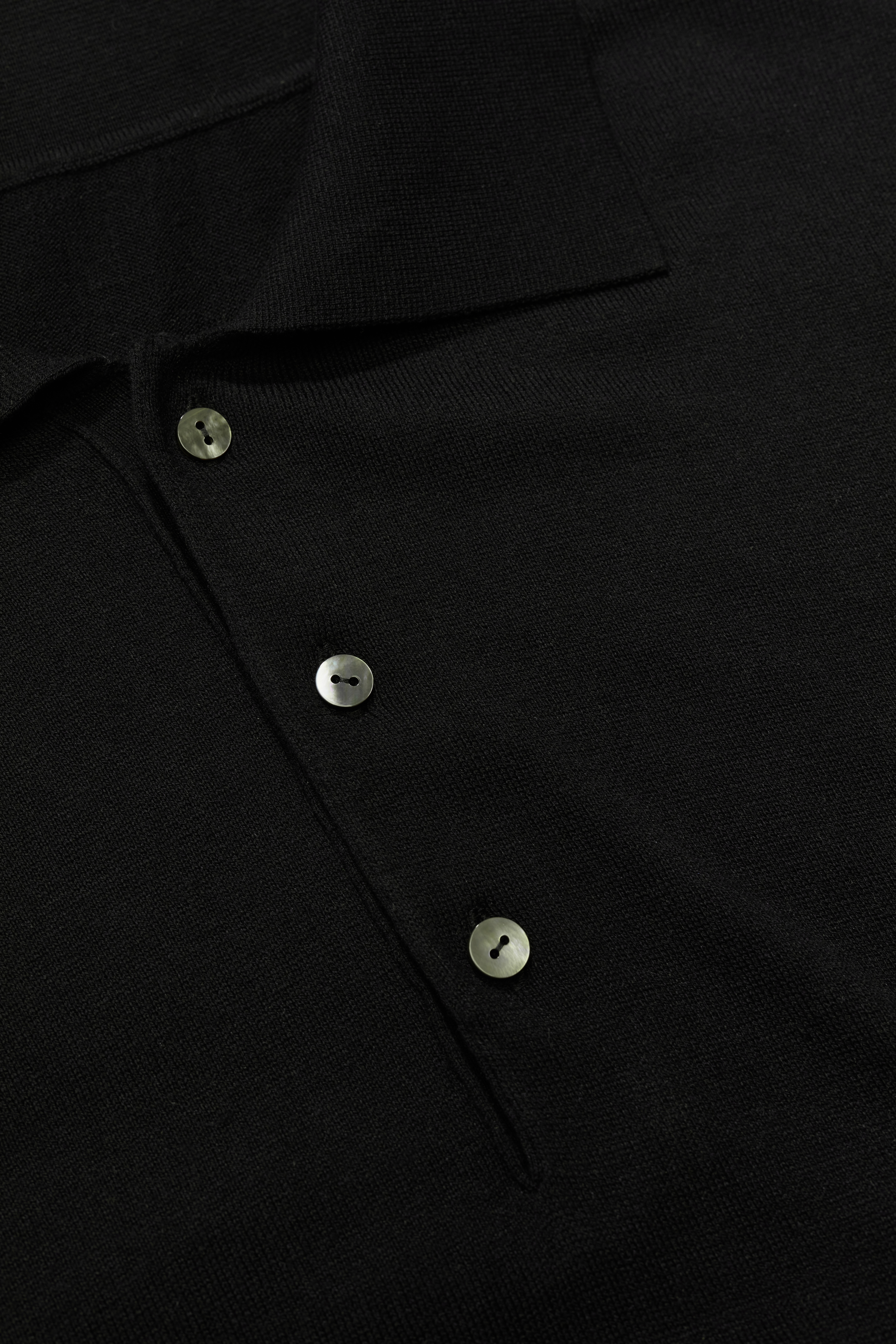 优质 16GG 丝棉 Polo 衫，带珍珠母纽扣 | |奢华男装代工