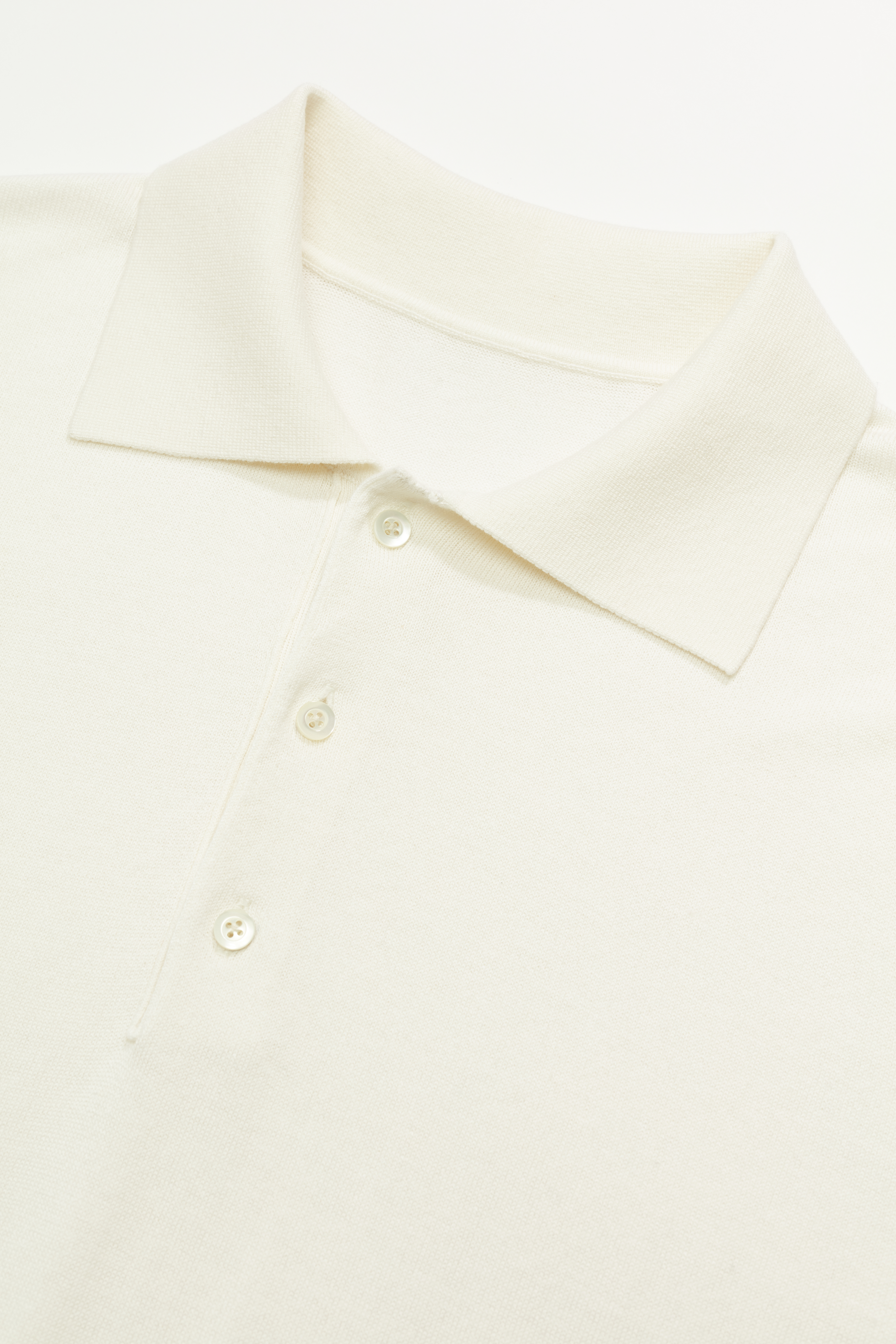 优质 16GG 丝棉 Polo 衫，带珍珠母纽扣 | |奢华男装代工