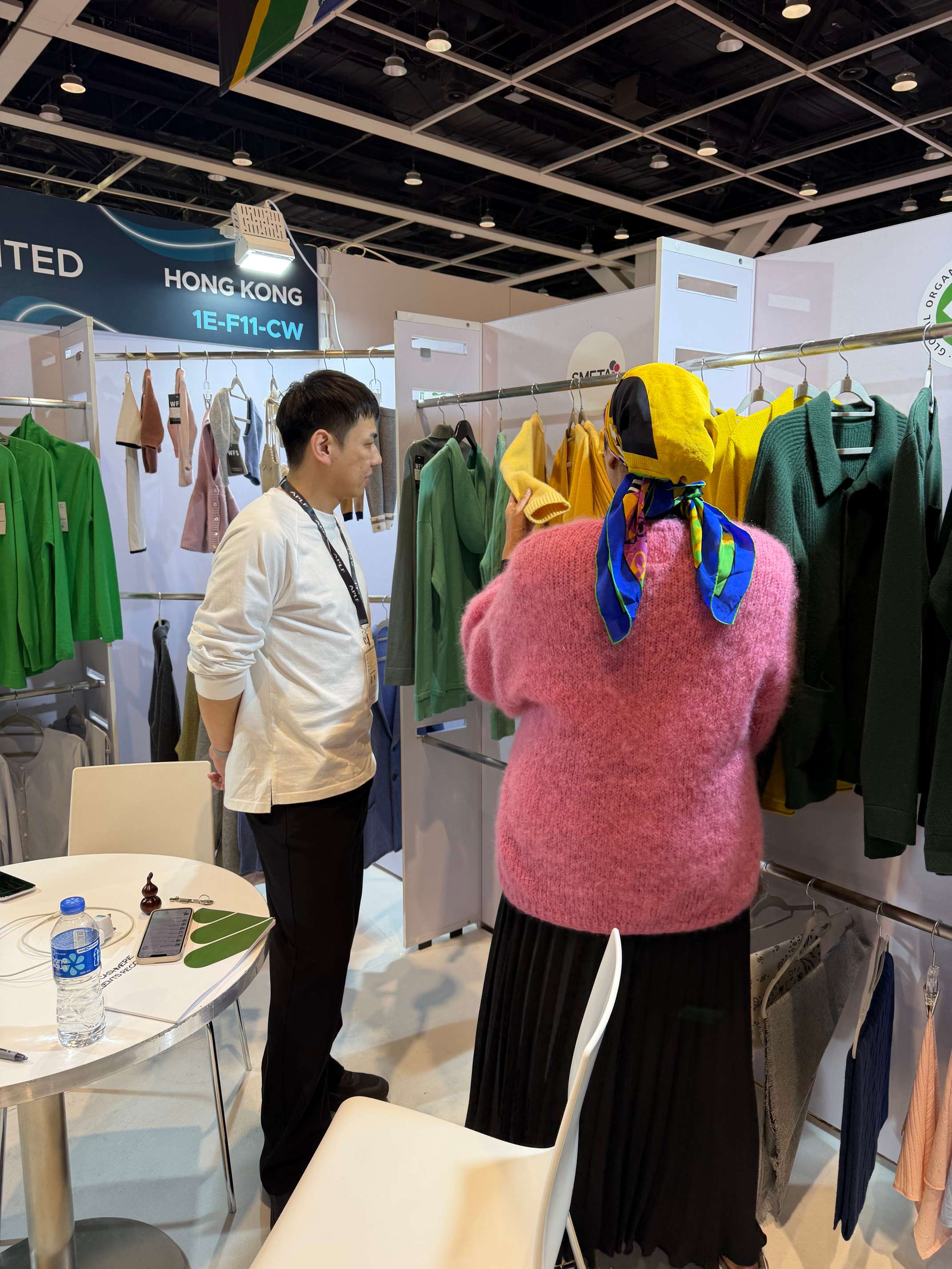 羊绒针织品交货期指南 |从样品到生产